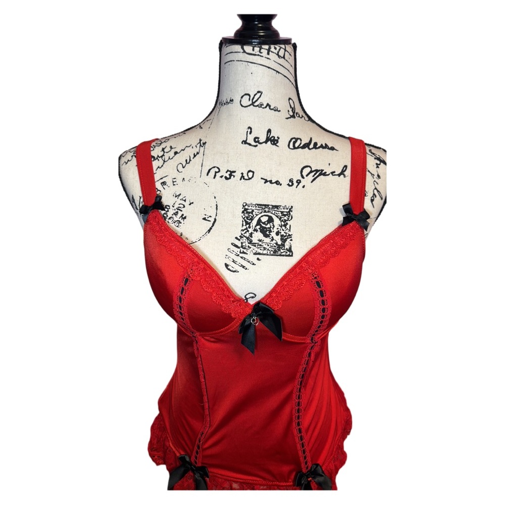 Lovehoney “Seduce Me” Red Push-Up Teddy